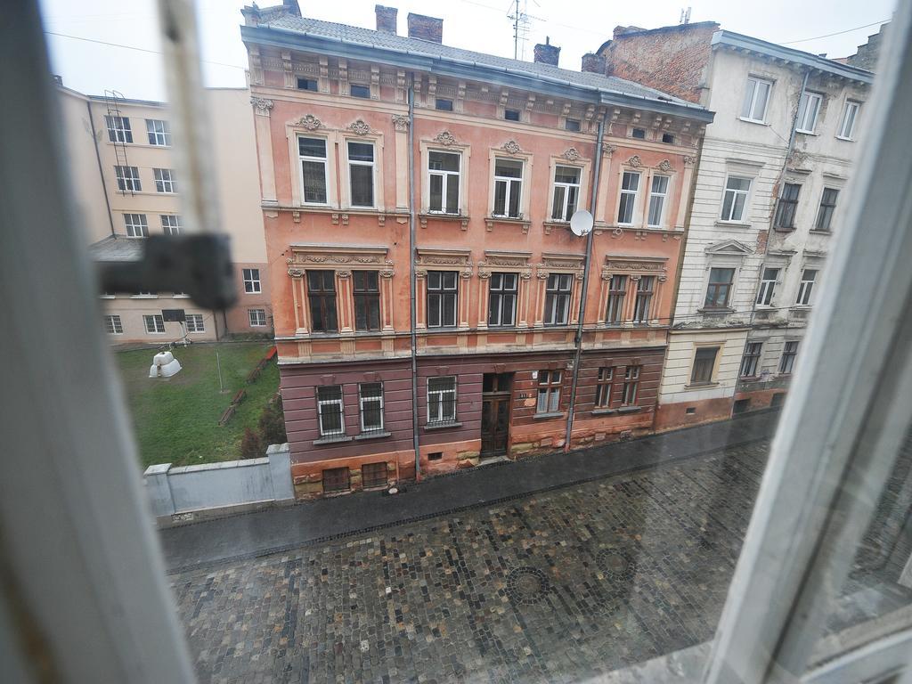 Бюджетная Квартира На Леси Украинки Leópolis Exterior foto